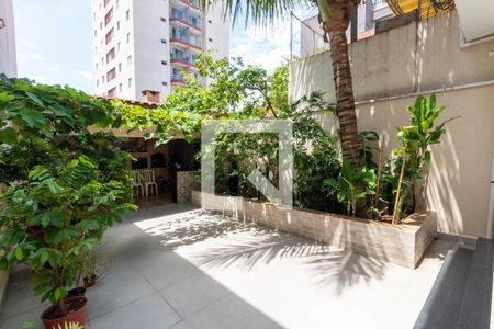 Casa à venda com 300m², 3 quartos e 2 vagasQuintal