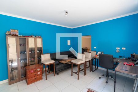 Casa à venda com 300m², 3 quartos e 2 vagasEdícula