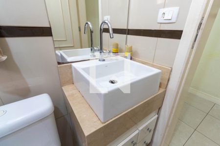 Casa à venda com 300m², 3 quartos e 2 vagasBanheiro 3