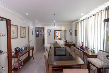 Casa à venda com 300m², 3 quartos e 2 vagasCopa