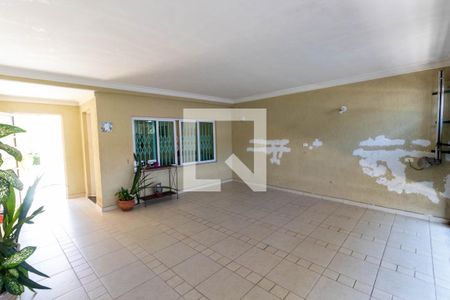 Casa à venda com 300m², 3 quartos e 2 vagasGaragem