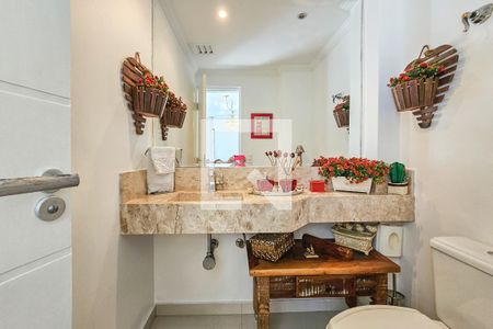 Apartamento para alugar com 176m², 3 quartos e 2 vagasBanheiro