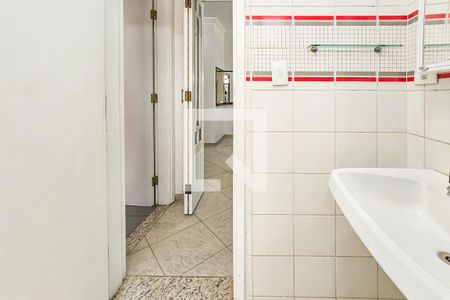 Apartamento para alugar com 118m², 3 quartos e 2 vagas Apartamento para alugar com 118m², 3 quartos e 2 vagasBanheiro