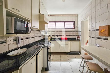 Apartamento para alugar com 118m², 3 quartos e 2 vagas Apartamento para alugar com 118m², 3 quartos e 2 vagasCozinha