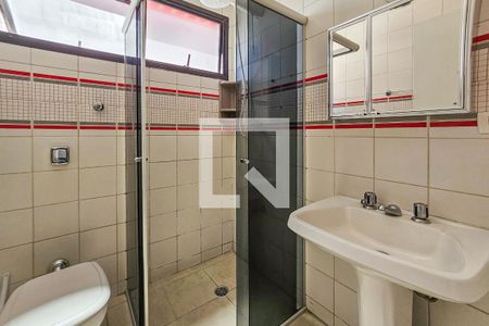 Apartamento para alugar com 118m², 3 quartos e 2 vagas Apartamento para alugar com 118m², 3 quartos e 2 vagasBanheiro da suíte