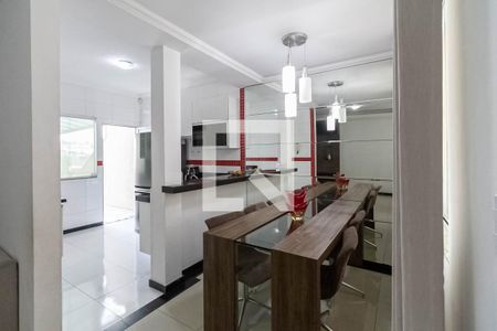 Sala  de casa para alugar com 3 quartos, 282m² em Floramar, Belo Horizonte