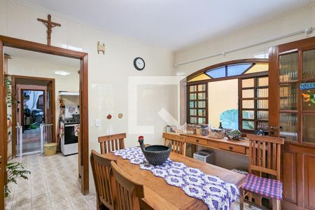 Casa à venda com 447m², 4 quartos e 2 vagas Casa à venda com 447m², 4 quartos e 2 vagasCopa