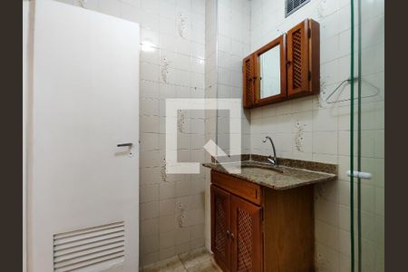 Apartamento à venda com 75m², 3 quartos e 1 vagaBanheiro Corredor