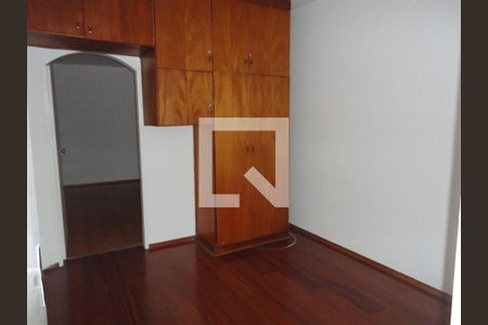 Casa à venda com 3 quartos, 190m² em Cambuci, São Paulo