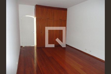 Casa à venda com 3 quartos, 190m² em Cambuci, São Paulo