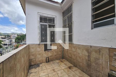 Apartamento para alugar com 100m², 2 quartos e sem vaga Apartamento para alugar com 100m², 2 quartos e sem vagaÁrea de Serviço