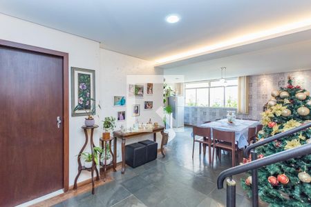Sala 2 de casa para alugar com 6 quartos, 429m² em Santa Lúcia, Belo Horizonte