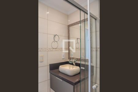 Apartamento para alugar com 72m², 3 quartos e 2 vagas Apartamento para alugar com 72m², 3 quartos e 2 vagasBanheiro