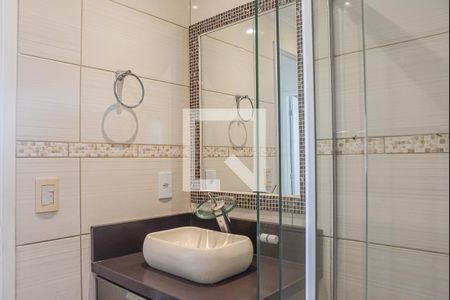 Apartamento para alugar com 72m², 3 quartos e 2 vagas Apartamento para alugar com 72m², 3 quartos e 2 vagasBanheiro