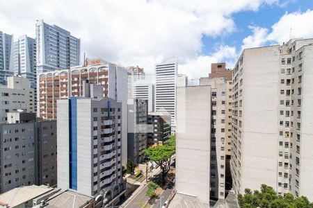 Vista da Sala de kitnet/studio para alugar com 1 quarto, 30m² em Centro, Curitiba
