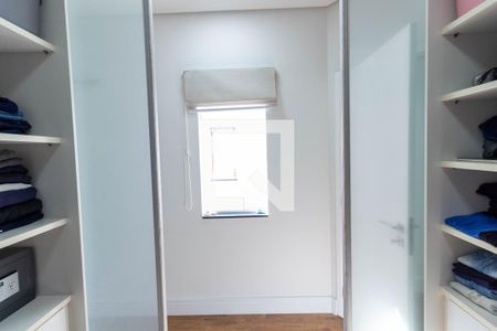 Casa para alugar com 178m², 3 quartos e 2 vagas Casa para alugar com 178m², 3 quartos e 2 vagasCloset da suíte