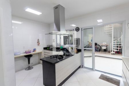 Casa para alugar com 178m², 3 quartos e 2 vagas Casa para alugar com 178m², 3 quartos e 2 vagasCozinha