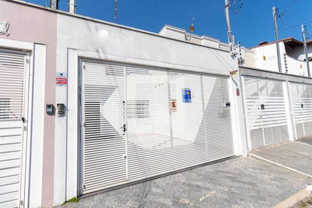 Casa para alugar com 178m², 3 quartos e 2 vagas Casa para alugar com 178m², 3 quartos e 2 vagasFachada