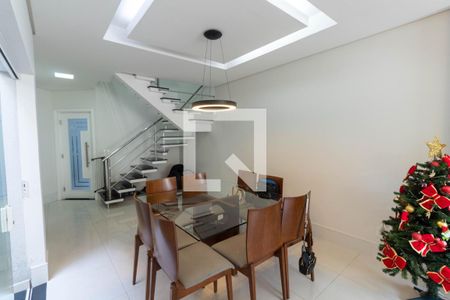 Casa para alugar com 178m², 3 quartos e 2 vagas Casa para alugar com 178m², 3 quartos e 2 vagasCopa
