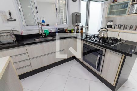 Casa para alugar com 178m², 3 quartos e 2 vagas Casa para alugar com 178m², 3 quartos e 2 vagasCozinha - Armários