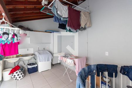 Casa para alugar com 178m², 3 quartos e 2 vagas Casa para alugar com 178m², 3 quartos e 2 vagasLavanderia