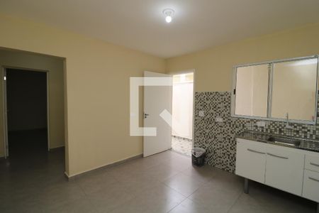 Sala/Cozinha de casa para alugar com 1 quarto, 50m² em São Rafael, São Paulo