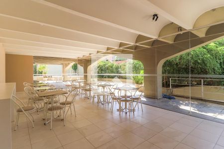 Apartamento à venda com 364m², 4 quartos e 4 vagasÁrea comum - Salão de festas