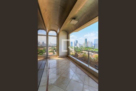 Apartamento à venda com 364m², 4 quartos e 4 vagasVaranda da Sala