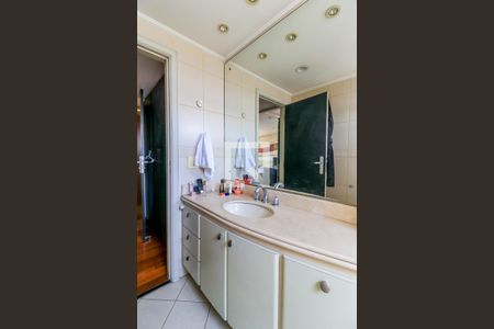 Apartamento à venda com 364m², 4 quartos e 4 vagasBanheiro da Suíte 1