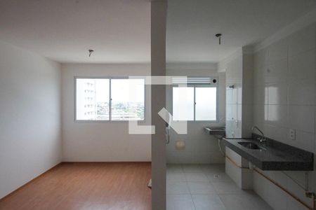 Sala e  Cozinha de apartamento para alugar com 2 quartos, 43m² em Cidade São Mateus, São Paulo