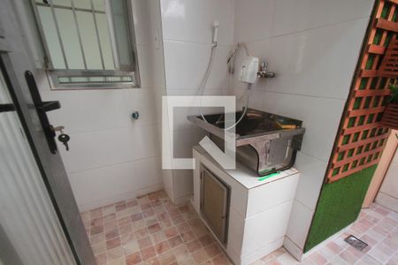 Apartamento para alugar com 70m², 3 quartos e sem vagaÁrea de serviço