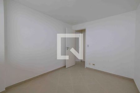 Apartamento à venda com 82m², 2 quartos e 2 vagas Apartamento à venda com 82m², 2 quartos e 2 vagasQuarto