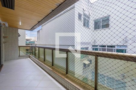 Apartamento à venda com 82m², 2 quartos e 2 vagas Apartamento à venda com 82m², 2 quartos e 2 vagasVaranda