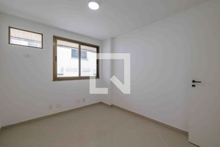 Apartamento à venda com 82m², 2 quartos e 2 vagas Apartamento à venda com 82m², 2 quartos e 2 vagasQuarto