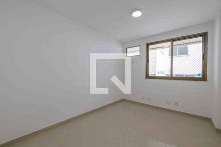 Apartamento à venda com 82m², 2 quartos e 2 vagas Apartamento à venda com 82m², 2 quartos e 2 vagasQuarto