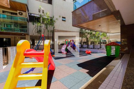 Apartamento à venda com 82m², 2 quartos e 2 vagas Apartamento à venda com 82m², 2 quartos e 2 vagasÁrea Comum Playground