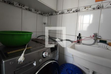 Apartamento à venda com 78m², 3 quartos e 1 vagaÁrea de Serviço