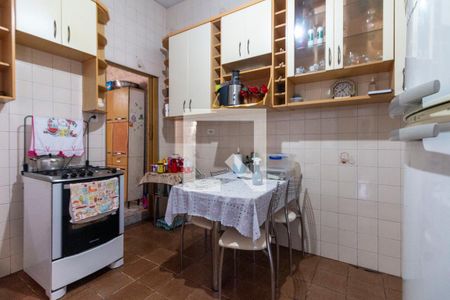 Casa à venda com 138m², 4 quartos e 1 vaga Casa à venda com 138m², 4 quartos e 1 vagaCozinha