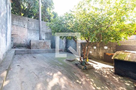 Casa à venda com 138m², 4 quartos e 1 vaga Casa à venda com 138m², 4 quartos e 1 vagaQuintal