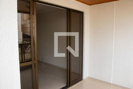 Apartamento para alugar com 153m², 3 quartos e 2 vagasVaranda