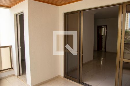 Apartamento para alugar com 153m², 3 quartos e 2 vagasVaranda