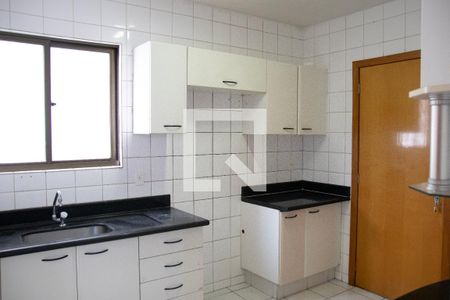 Apartamento para alugar com 153m², 3 quartos e 2 vagasCozinha