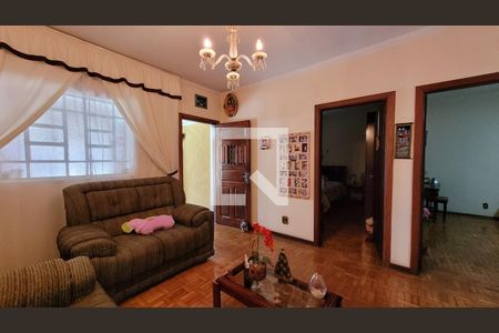 Sala de casa à venda com 5 quartos, 360m² em Vila Nogueira, Campinas