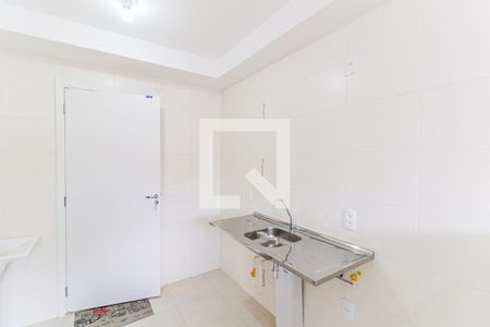 Cozinha de apartamento para alugar com 1 quarto, 27m² em Jardim Caravelas, São Paulo