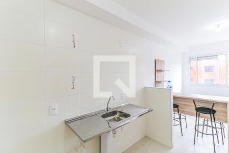 Cozinha de apartamento para alugar com 1 quarto, 27m² em Jardim Caravelas, São Paulo