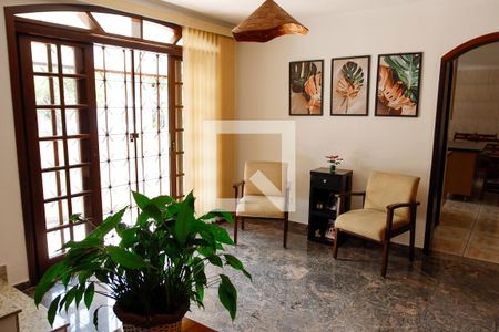 Sala de casa à venda com 3 quartos, 263m² em Vila Campesina, Osasco