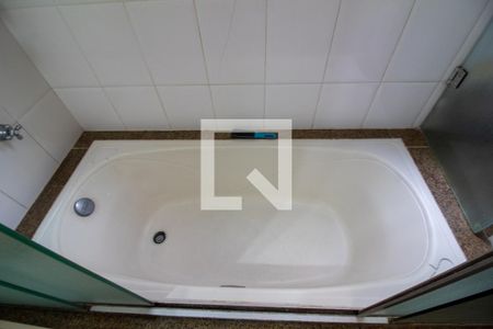 Apartamento à venda com 200m², 3 quartos e 2 vagasBanheiro da Suíte