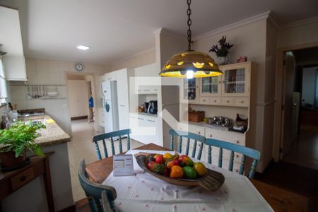 Apartamento à venda com 200m², 3 quartos e 2 vagasCopa