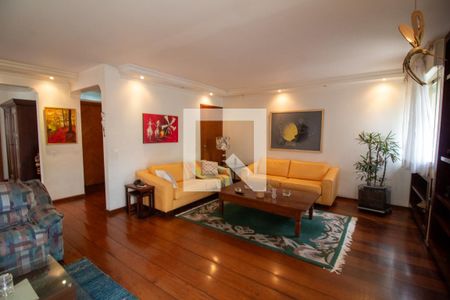 Apartamento à venda com 200m², 3 quartos e 2 vagasSala