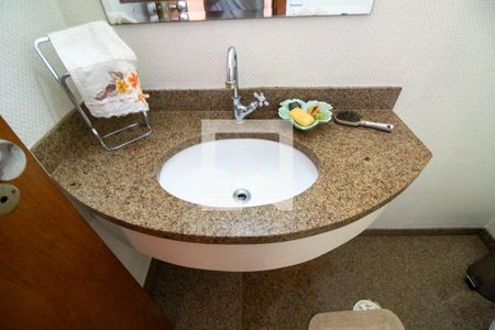 Apartamento à venda com 200m², 3 quartos e 2 vagasLavabo